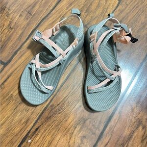 size US 4 pink and grey chaco’s